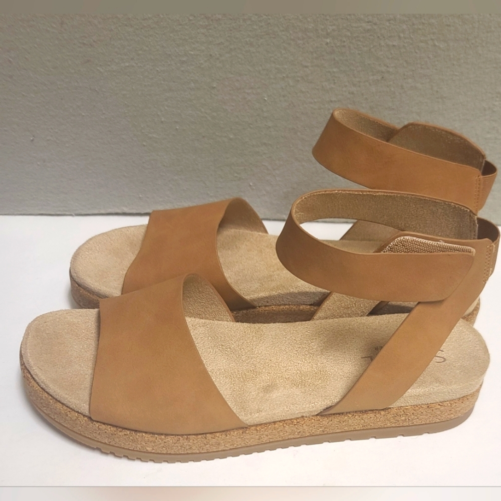 Tan Women's Sandals Size 10